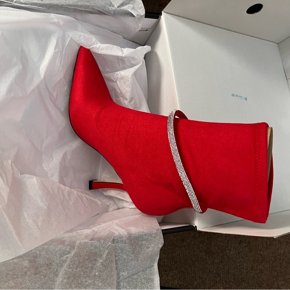 NWBOX RED FERBA NINE WEST BOOTS - Picture 5 of 7